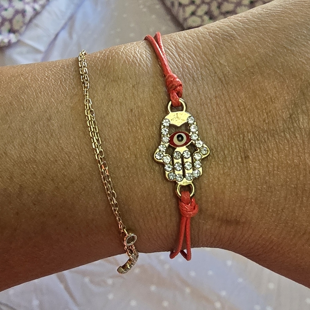 Bracelet - Picture 1 of 3